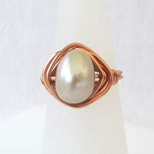 Load image into Gallery viewer, Ring, Size 3.5 - Freshwater Pearl &amp; Copper