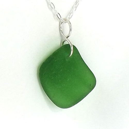 Emerald Green Seaglass Necklace