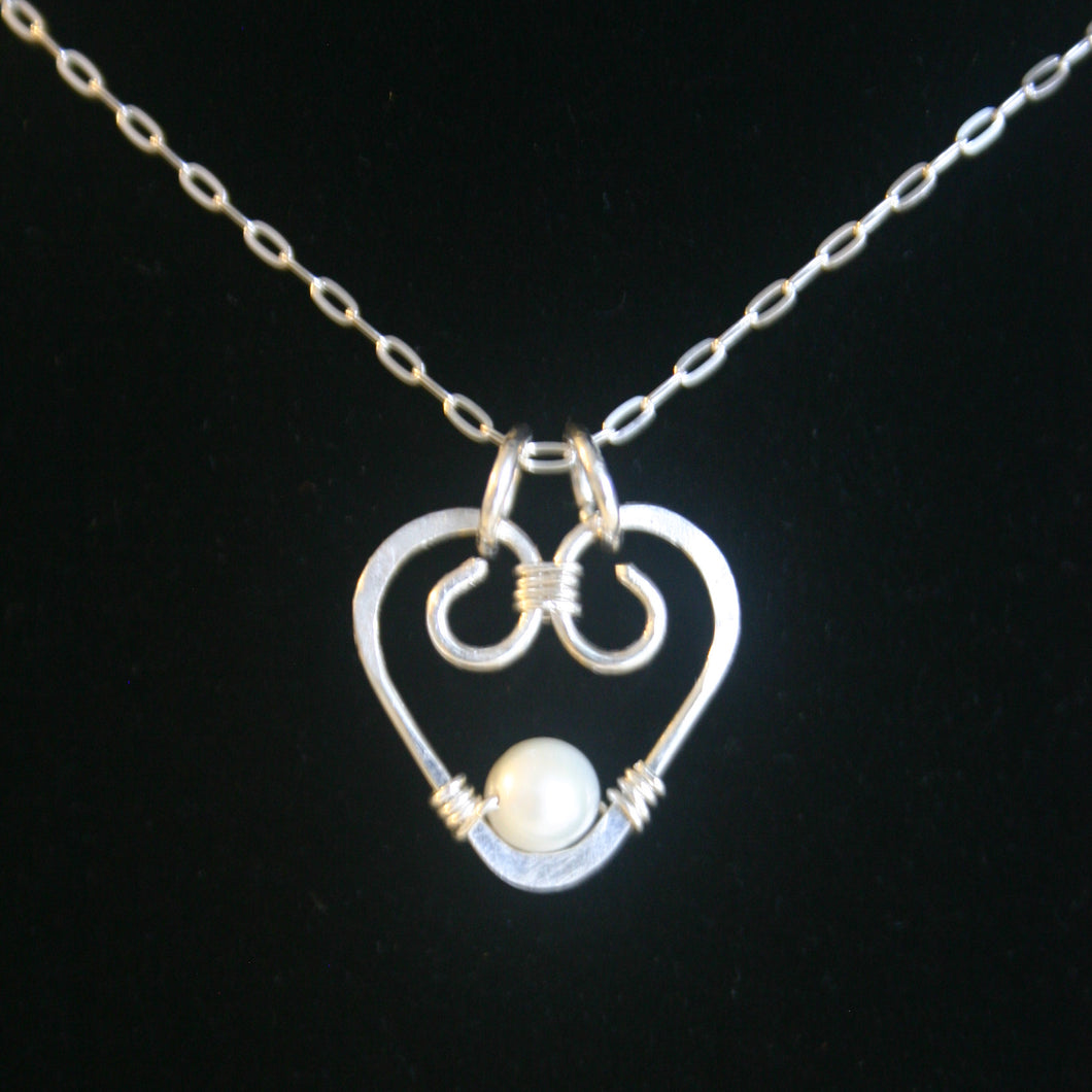 Heart n Pearl Necklace