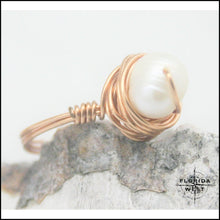 Load image into Gallery viewer, Copper and Pearl Handmade Ring - Jewelry Hand Made